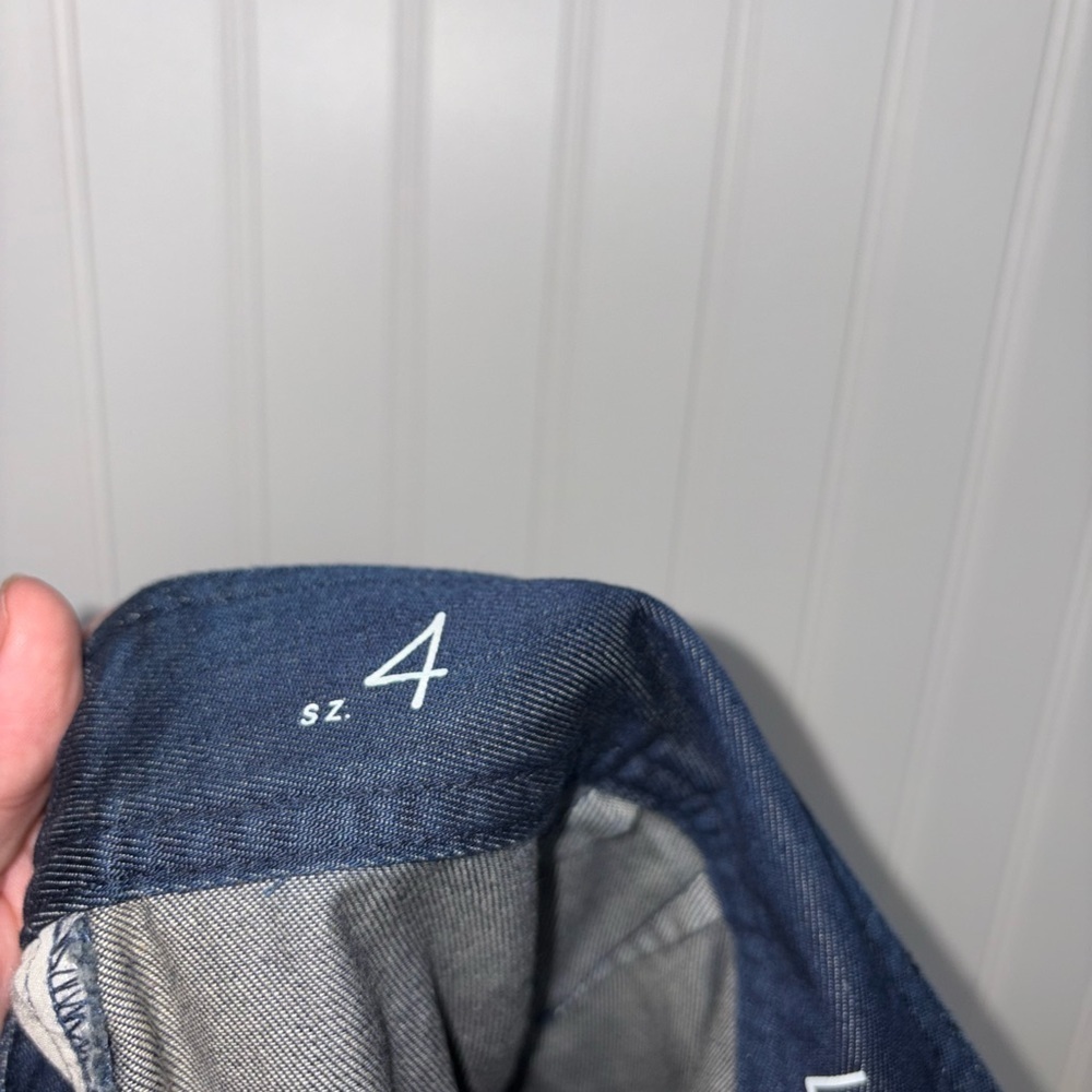 NWOT LOFT Dark Denim Skirt| Size 4 - Picture 4 of 4